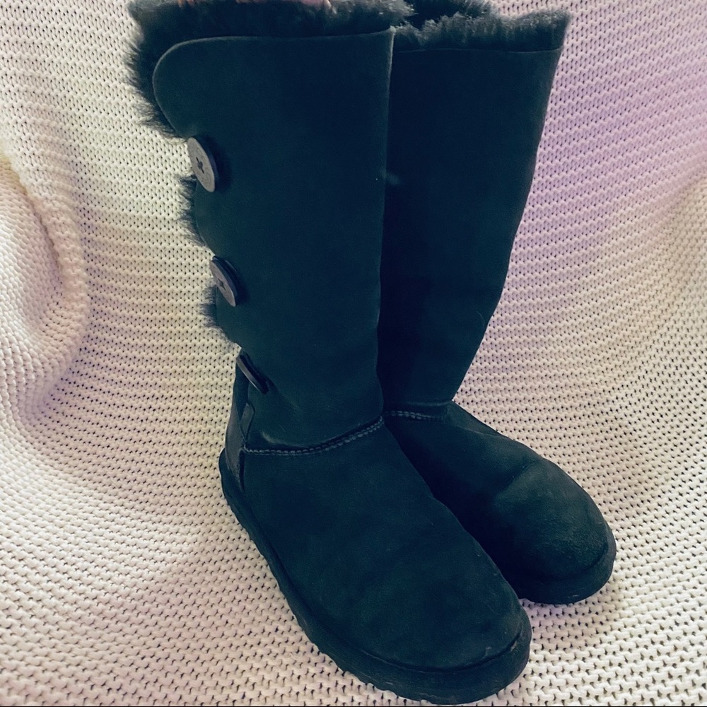ugg bailey button triplet II boots